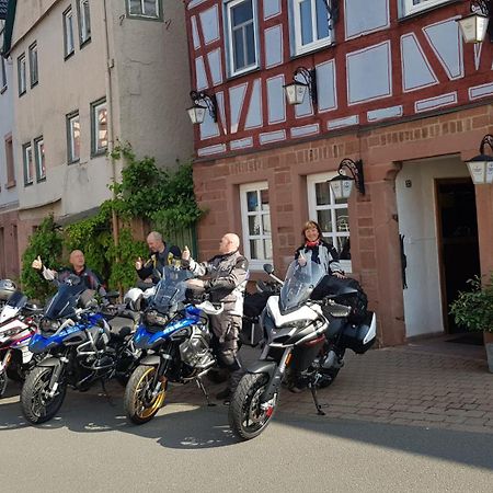 Brunnenputzer Pension Restaurant Kulsheim Buitenkant foto